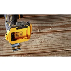 Dewalt 20V XR Brushless Lithium-Ion 1/2 in. Cordless Drill Driver Kit with 2 Batteries (2 Ah)