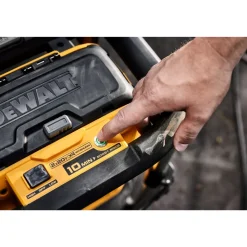 Dewalt 2X20V MAX 1600 PSI Brushless Cordless Pressure Washer Kit with FLEXVOLT (12 Ah)