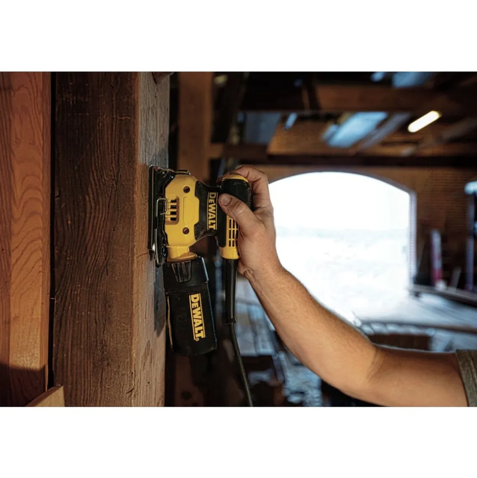 Factory Reconditioned Dewalt 2.3 Amp 1/4 Sheet Corded Finishing Sander Kit