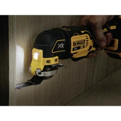 Factory Reconditioned Dewalt 20V MAX XR Brushless Lithium-Ion 3-Speed Cordless Oscillating Multi-Tool Kit (2 Ah)