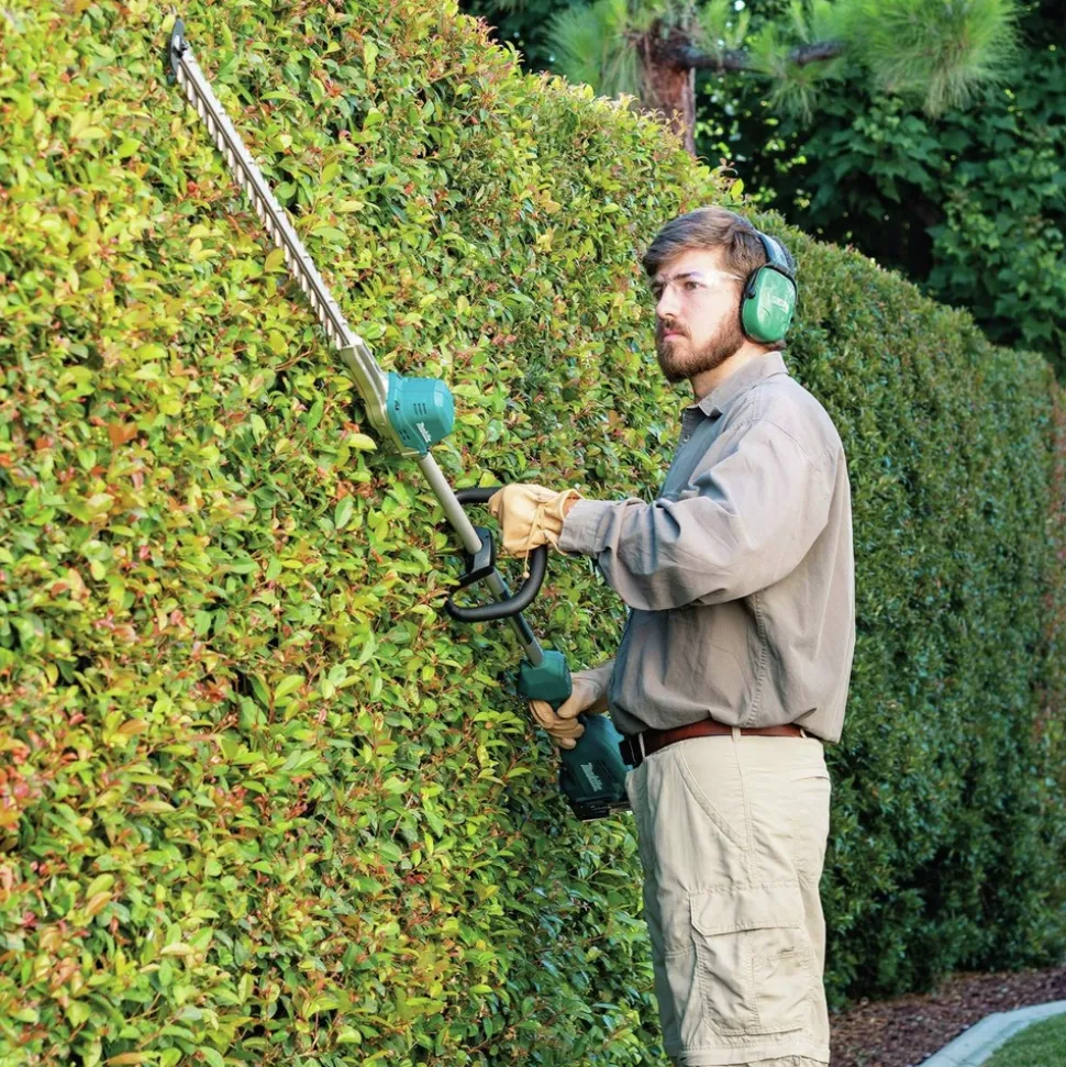 Factory Reconditioned Makita 18V LXT Brushless Lithium-Ion 24 in. Cordless Pole Hedge Trimmer Kit (5 Ah)