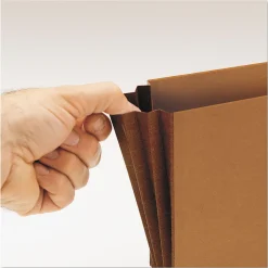 Smead 5.25 in. Expansion Legal Size Straight Tabs 1 Section Elastic Cord Closure Redrope End Tab Wallets - Redrope (10/Box)